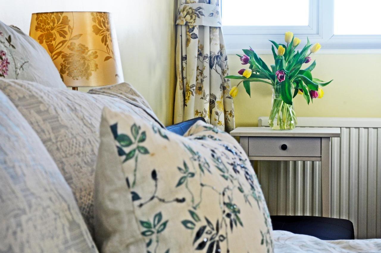 Whitby Spacious Rugby Field Cottage With Off-Street Parking And Ev Fast Point For Electric Cars Dış mekan fotoğraf